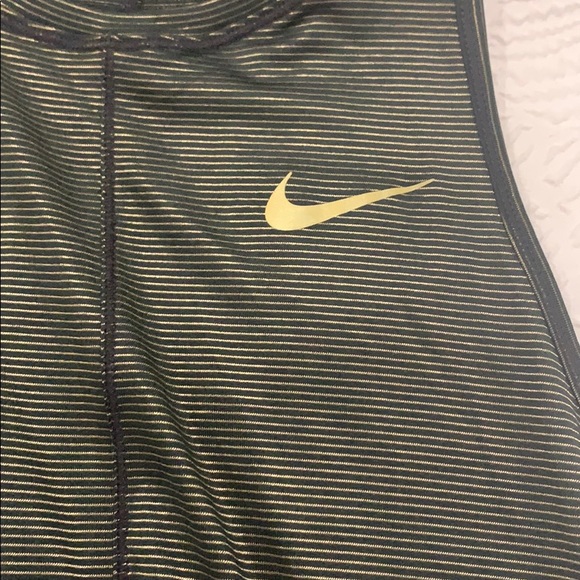 Nike Dri-fit black top - Picture 3 of 5